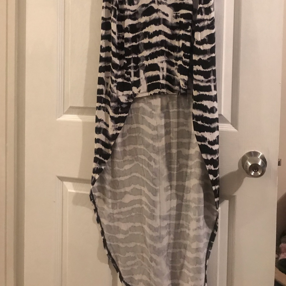 GUESS BLACK & WHITE DRESS - Picture 2 of 5